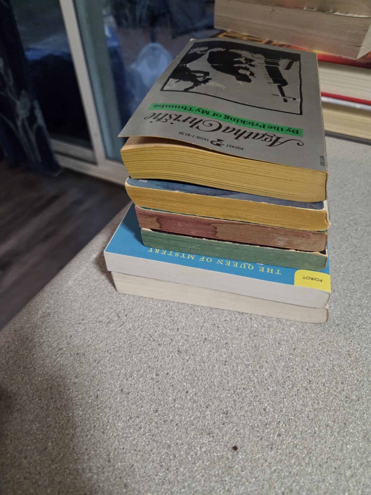 Agatha Christie. 6 Books. 1 Is An Omnibus- 14 Stories. 19 Stories In Total. PB