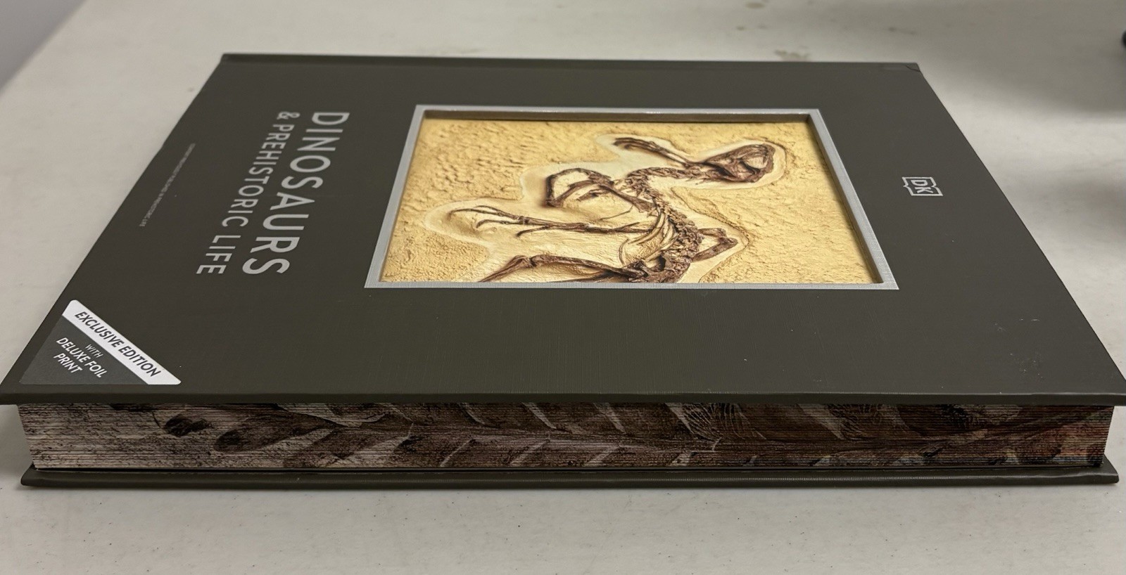 Dk Dinosaurs and Prehistoric Life Exclusive Edition with Deluxe Foil Print