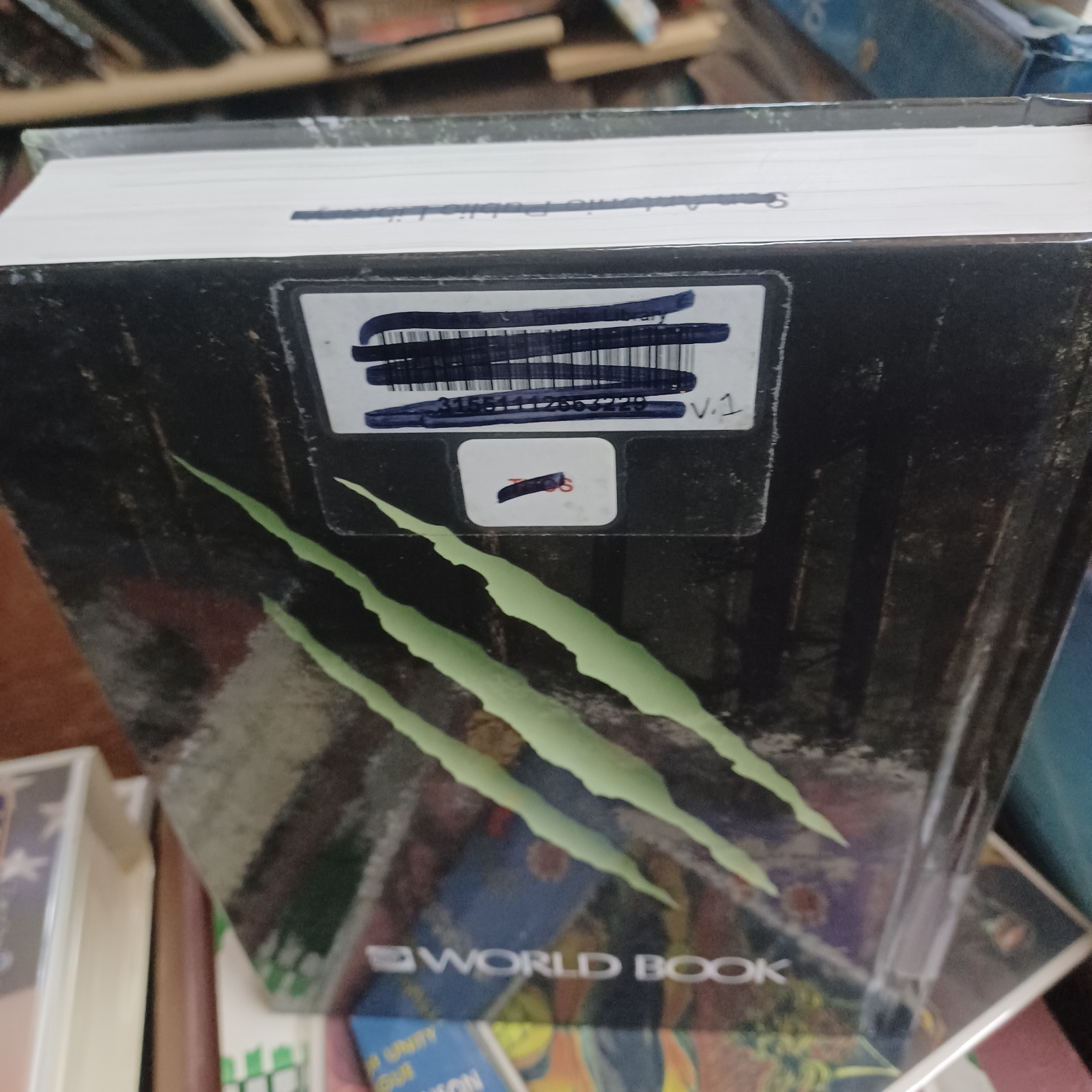 2022 World Book Encyclopedia Complete Full Book Set Ex Library Reference Desk