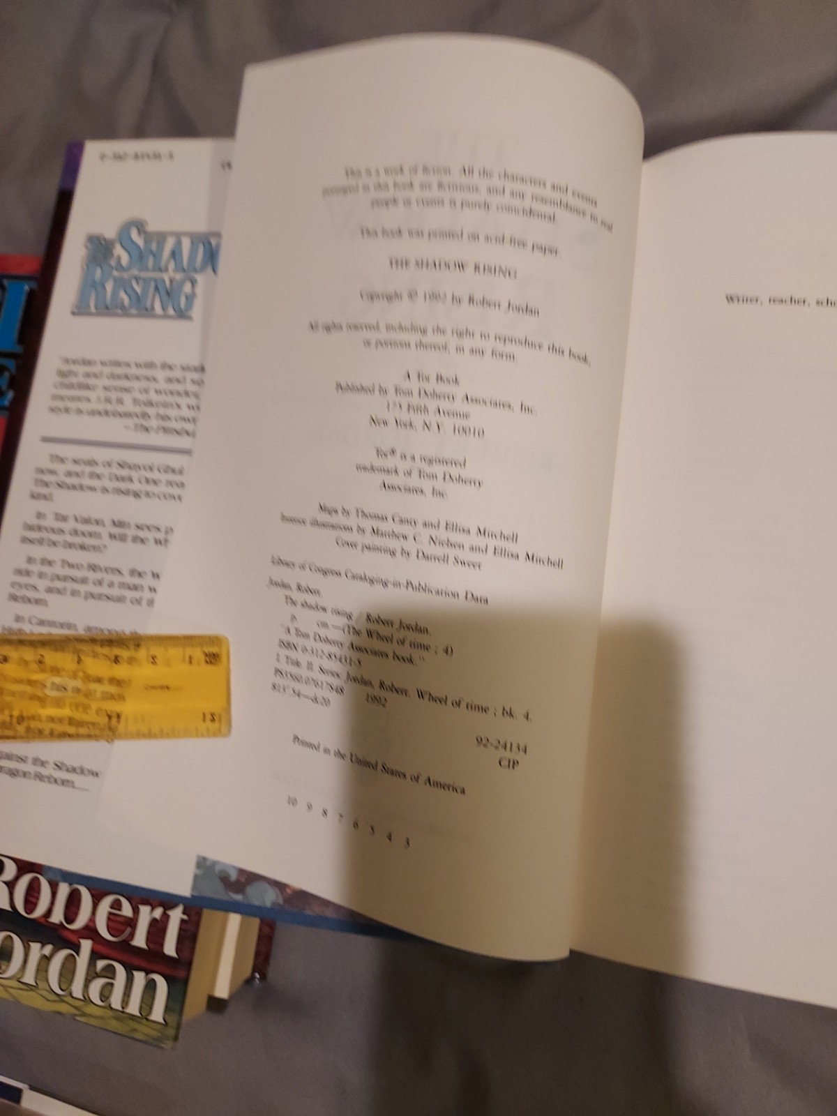 Wheel of Time Lot 8 bks, 6 signed most 1st print Robert Jordan condition varies