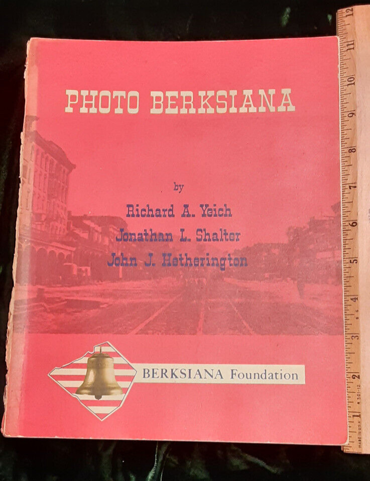 1976 Photo Berksiana Book 180 Pages Berksiana Foundation