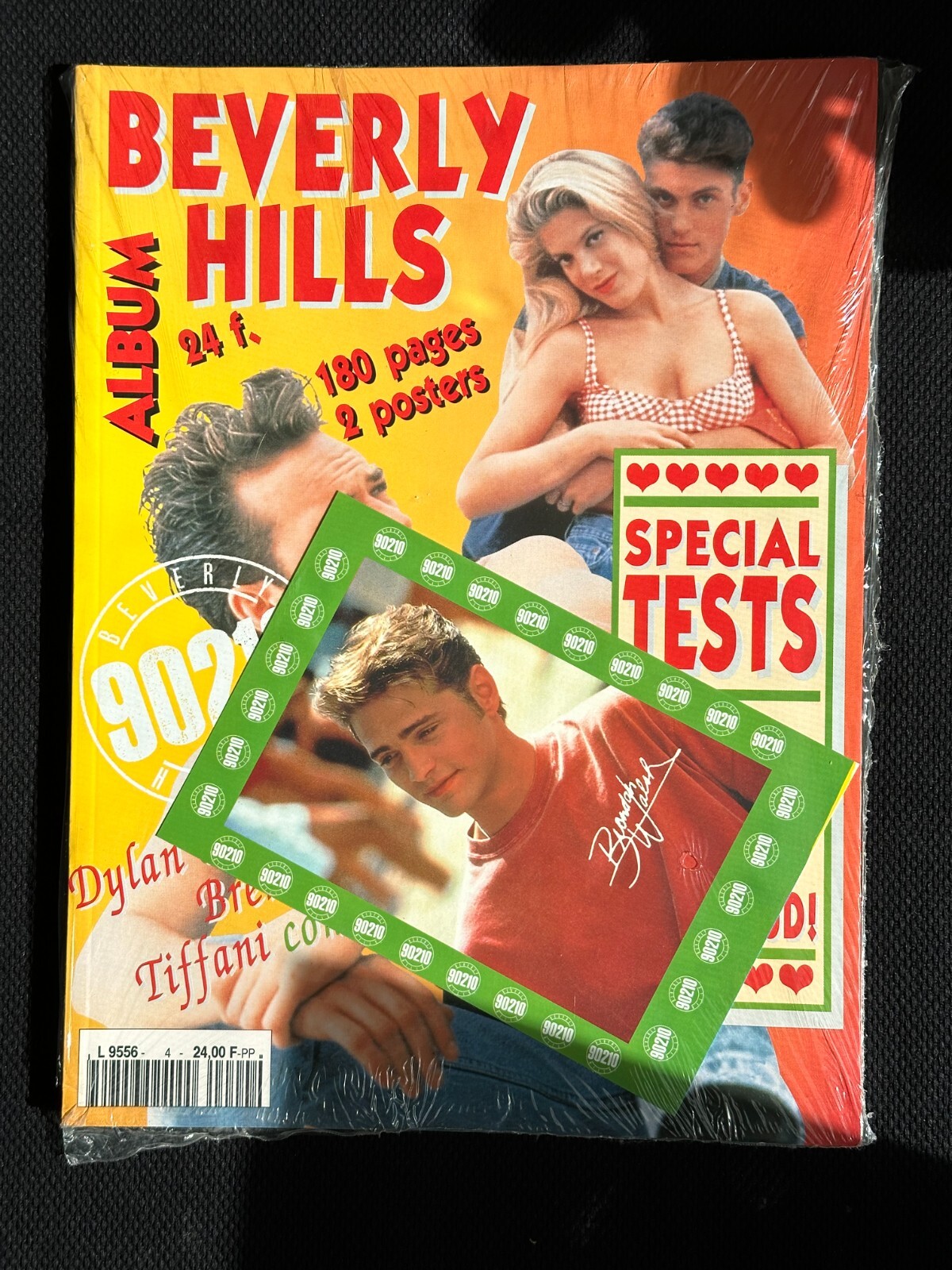 BEVERLY HILLS 90210 Album – 180 pages/2 poster w/Brandon postcard NIP