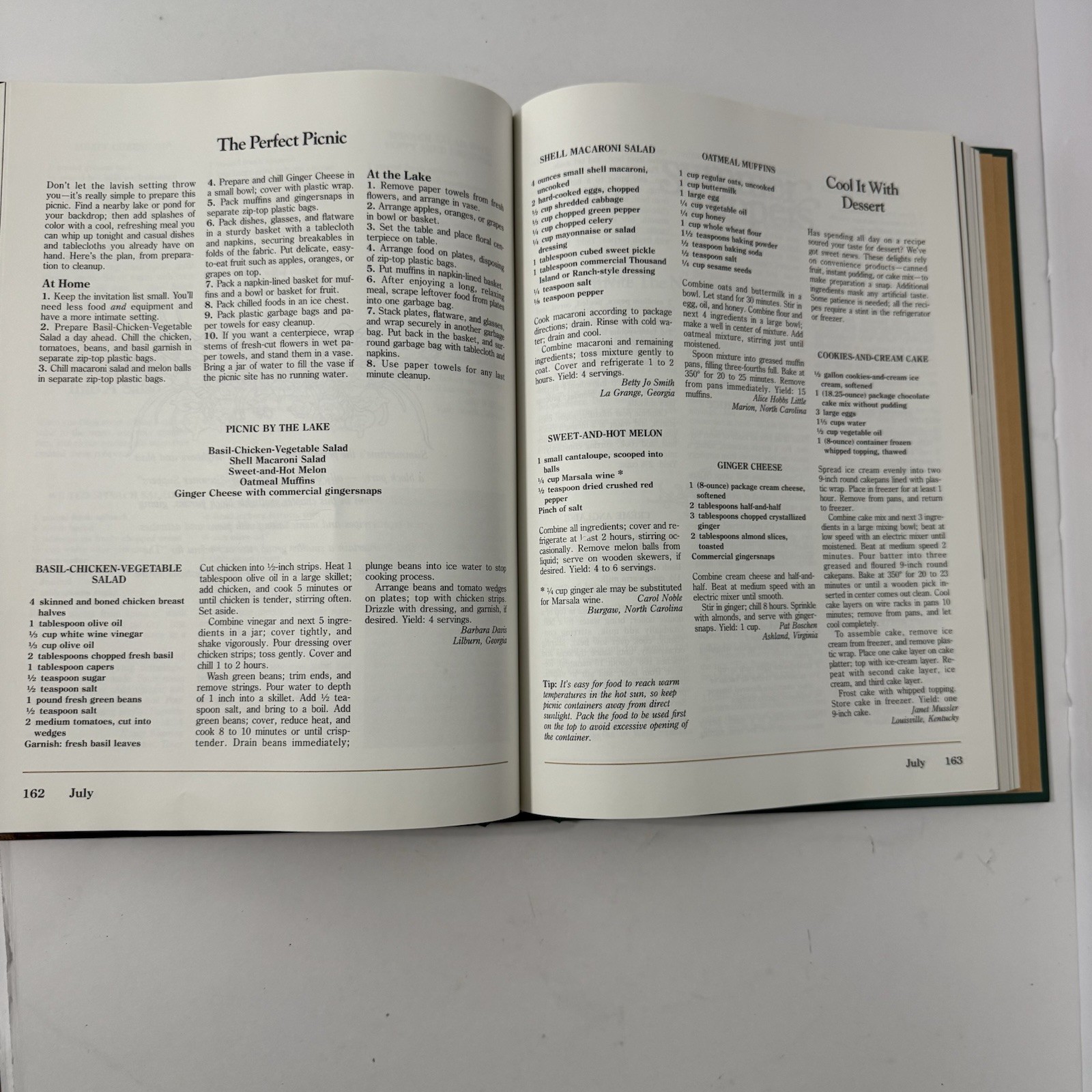 Southern Living 1992 Annual Recipes Cookbook -Every Recipe from 1992, 368 Pages