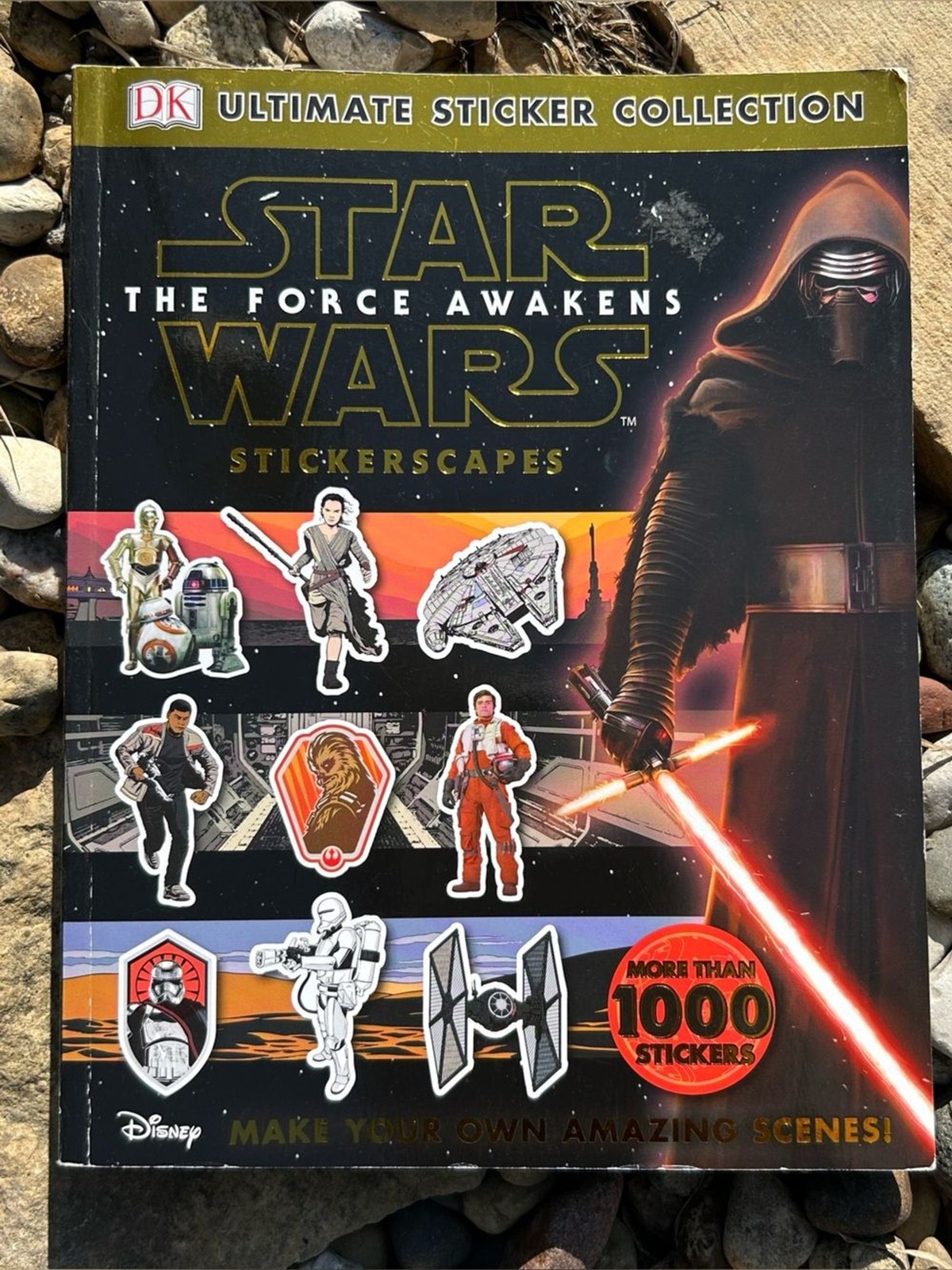 Ultimate Sticker Collection: Star Wars: The Force Awakens Stickerscapes Book
