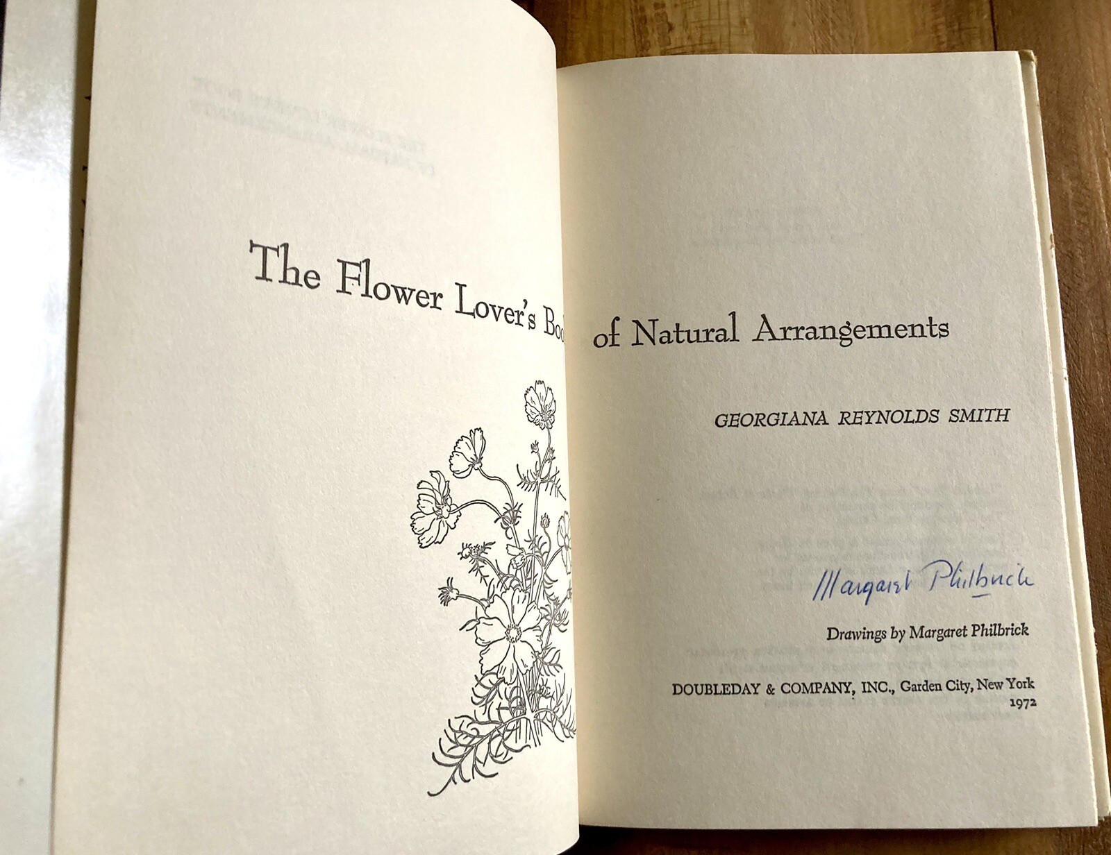 THE FLOWER LOVER’S BOOK OF NATURAL ARRANGEMENTS by GEORGIANA R. SMITH 1972 HC/DJ