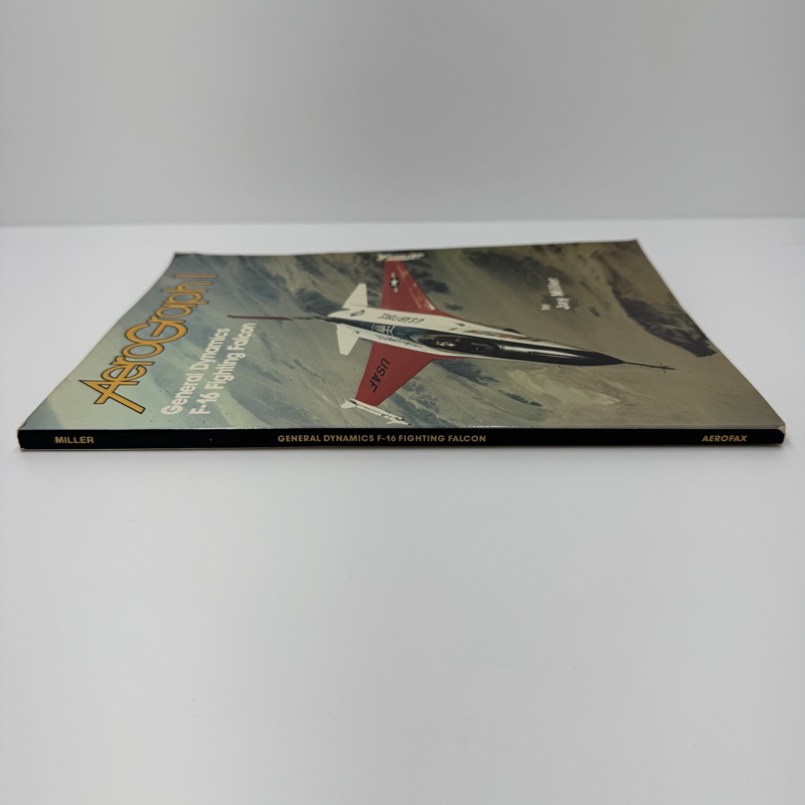 AeroGraph 1 The General Dynamics F16 Fighting Falcon, Jay Miller, 1982 W/RECORD