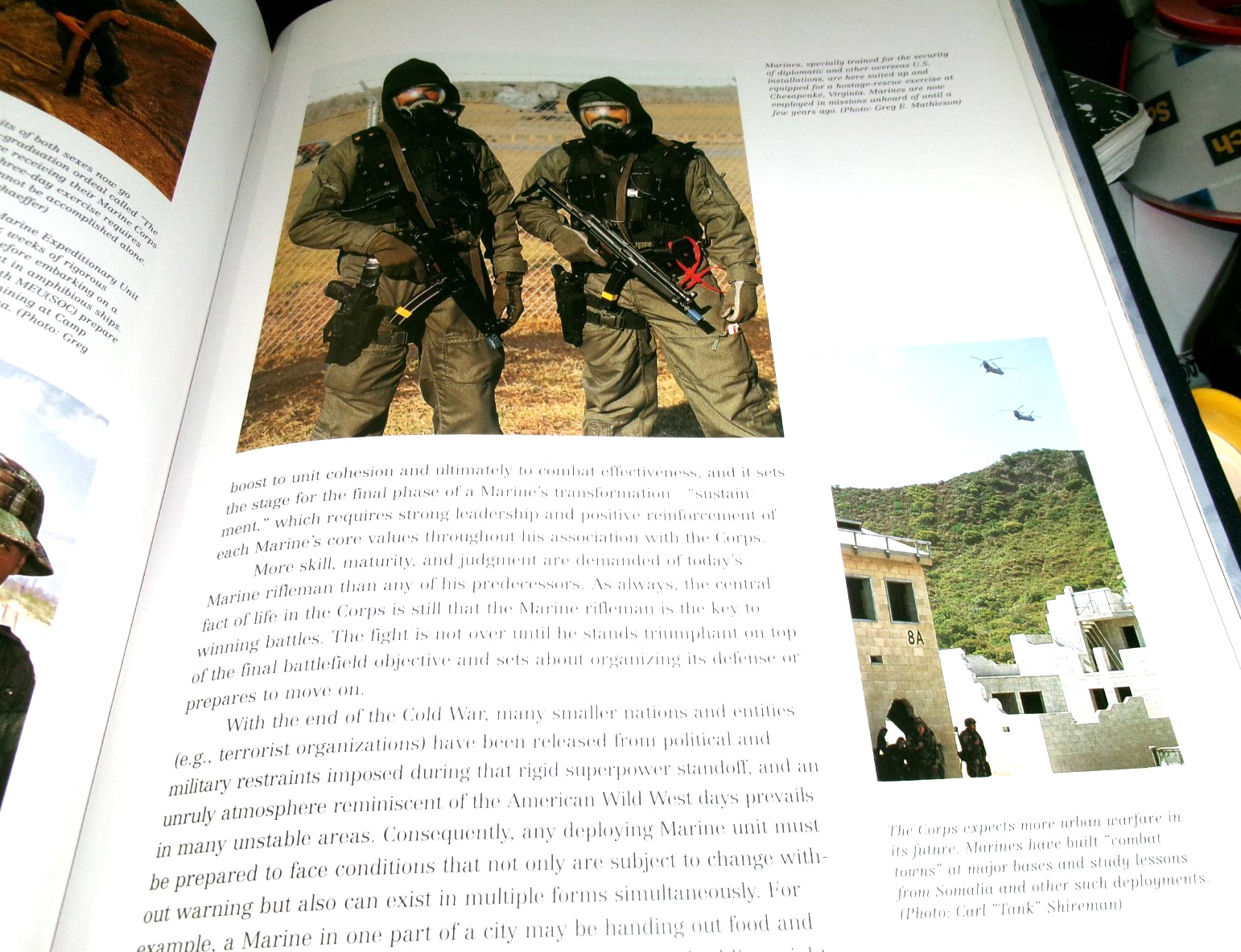 THE MARINES Marine Corps Heritage Foundation ILLUSTRATED BOOK 1998 LARGE