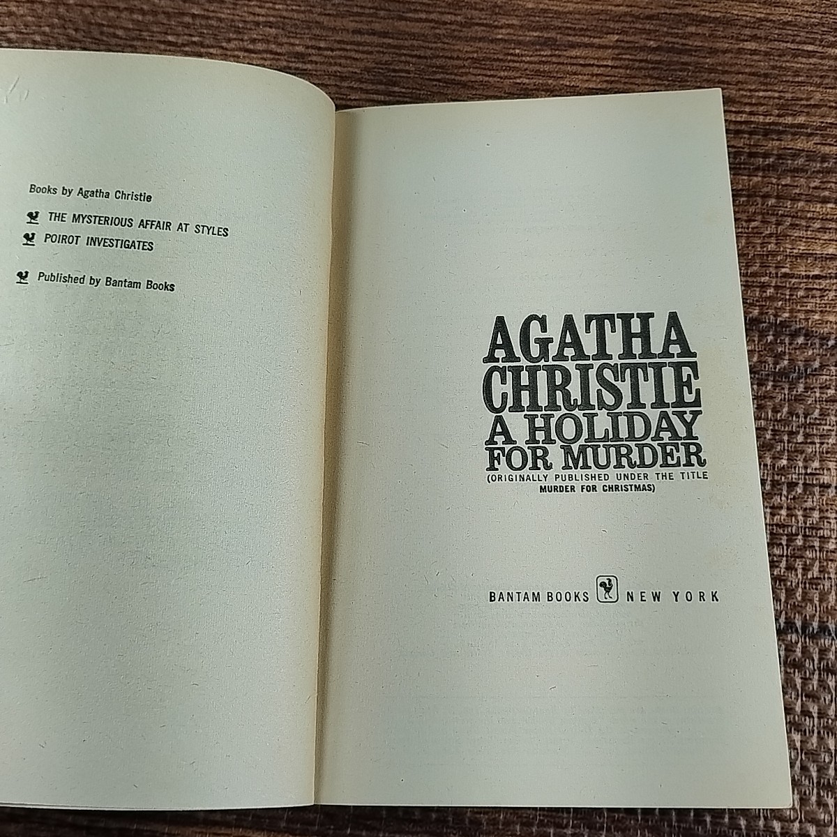 Agatha Christie ~ A Holiday For Murder 1962 Vintage Paperback Book Bantam