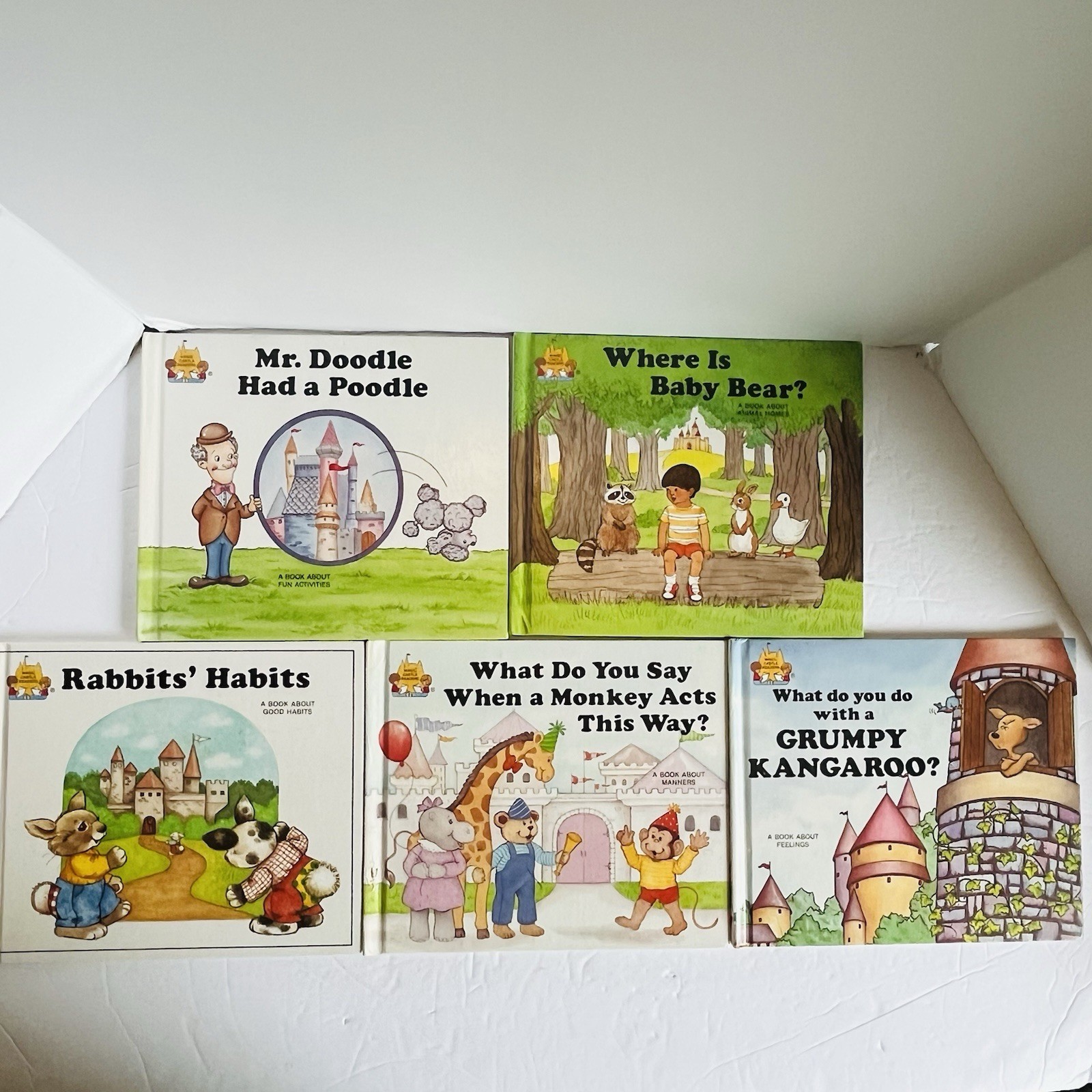 Lot of 27 Magic Castle Readers Moncure Child’s World Children Near Complete Set
