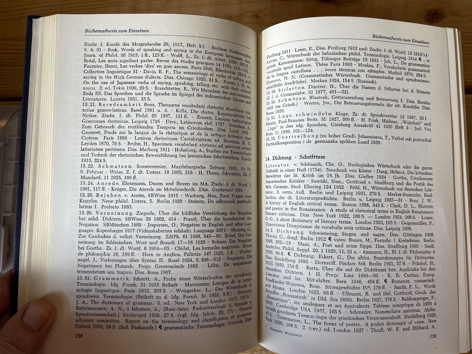 Der Deutsche Wortschatz Nach Sachgruppen by Franz Dornseiff (1970) Hardcover