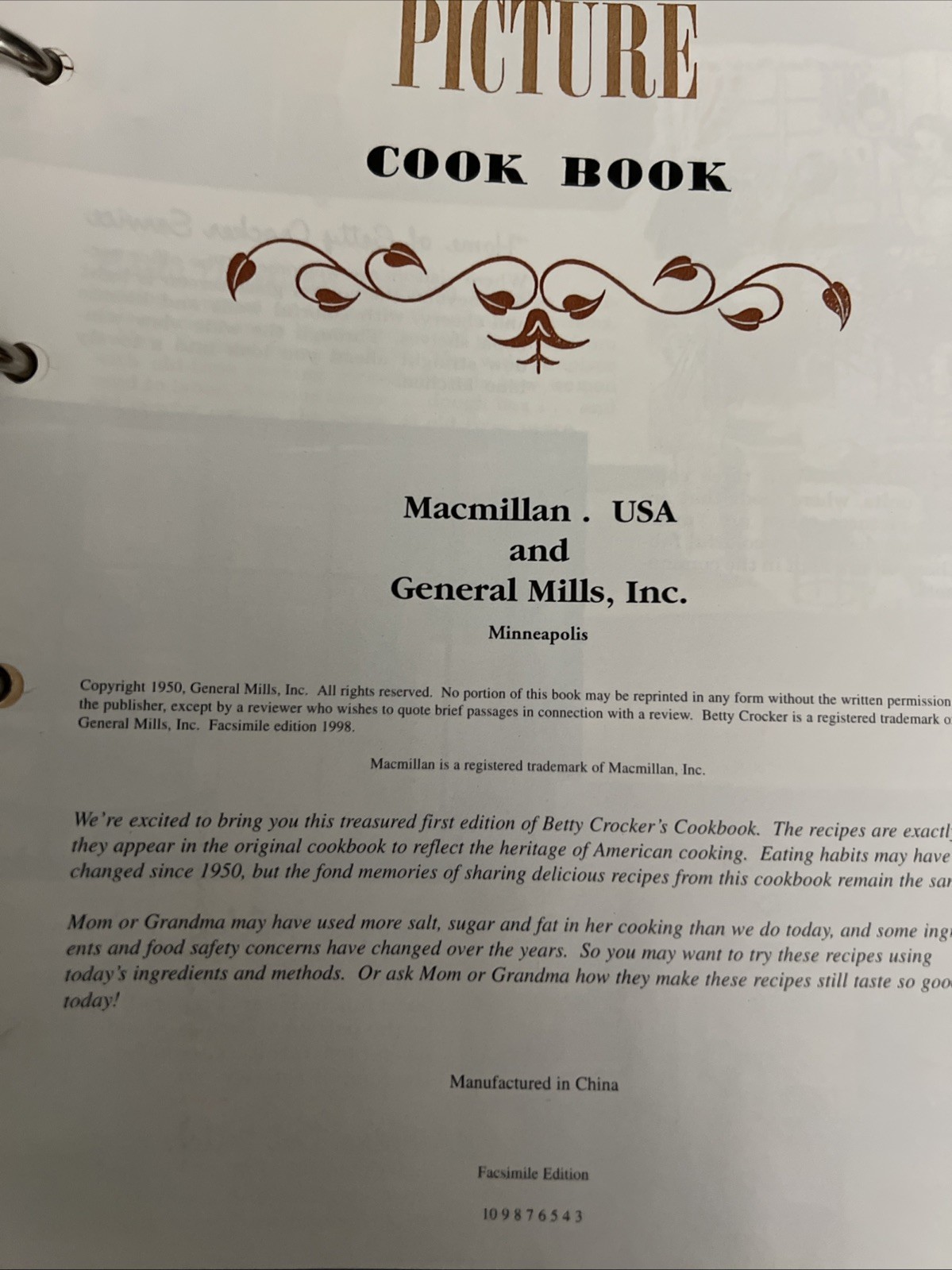 Betty Crocker’s Picture Cookbook Facsimile 1950 Edition Hardcover 5-Ring Binder