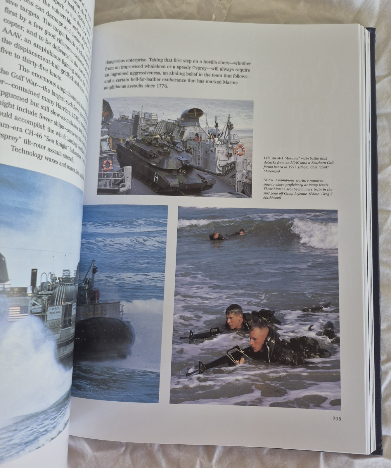 THE MARINES Marine Corps Heritage Foundation ILLUSTRATED BOOK 1998