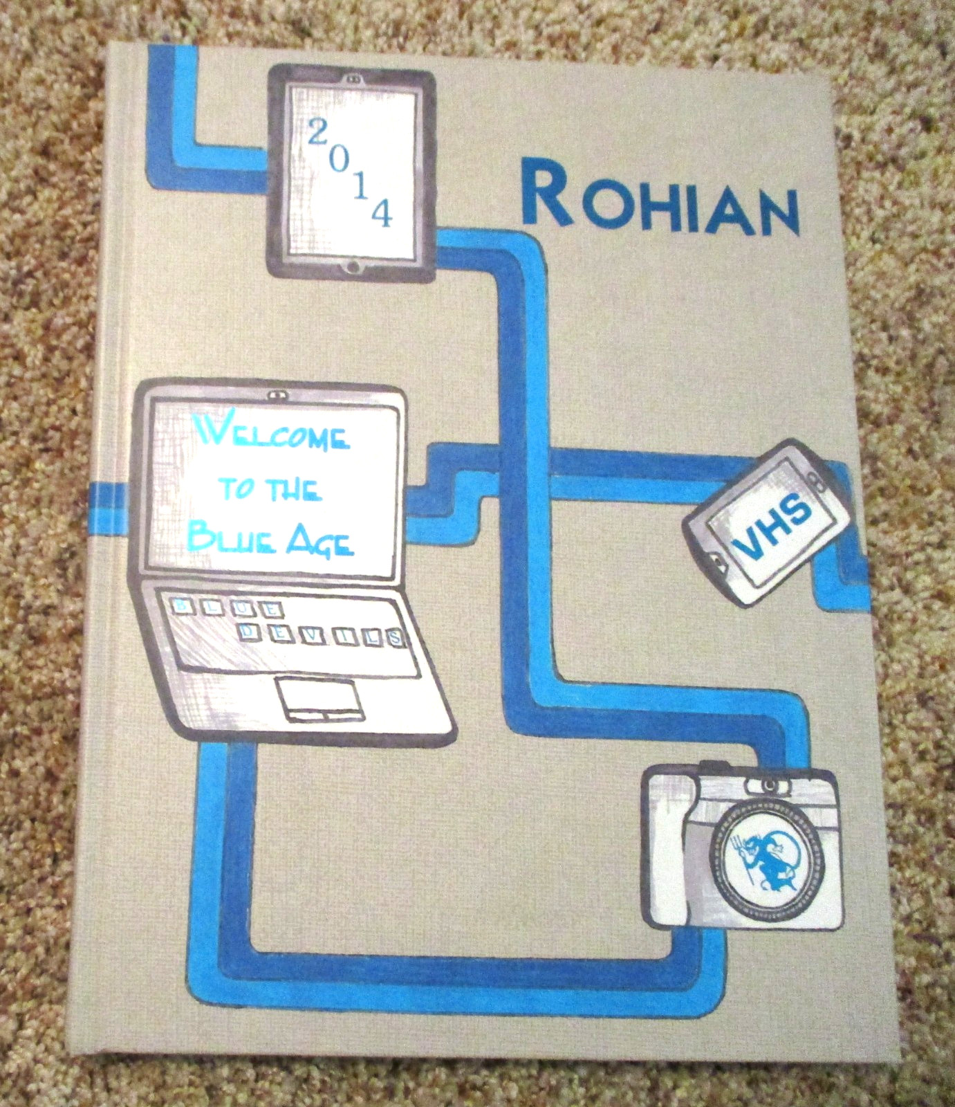 2014 VIRGINIA, MINNESOTA ROHIAN HIGH SCHOOL YEARBOOK ~ IRON RANGE ESTATE ~ NICE!
