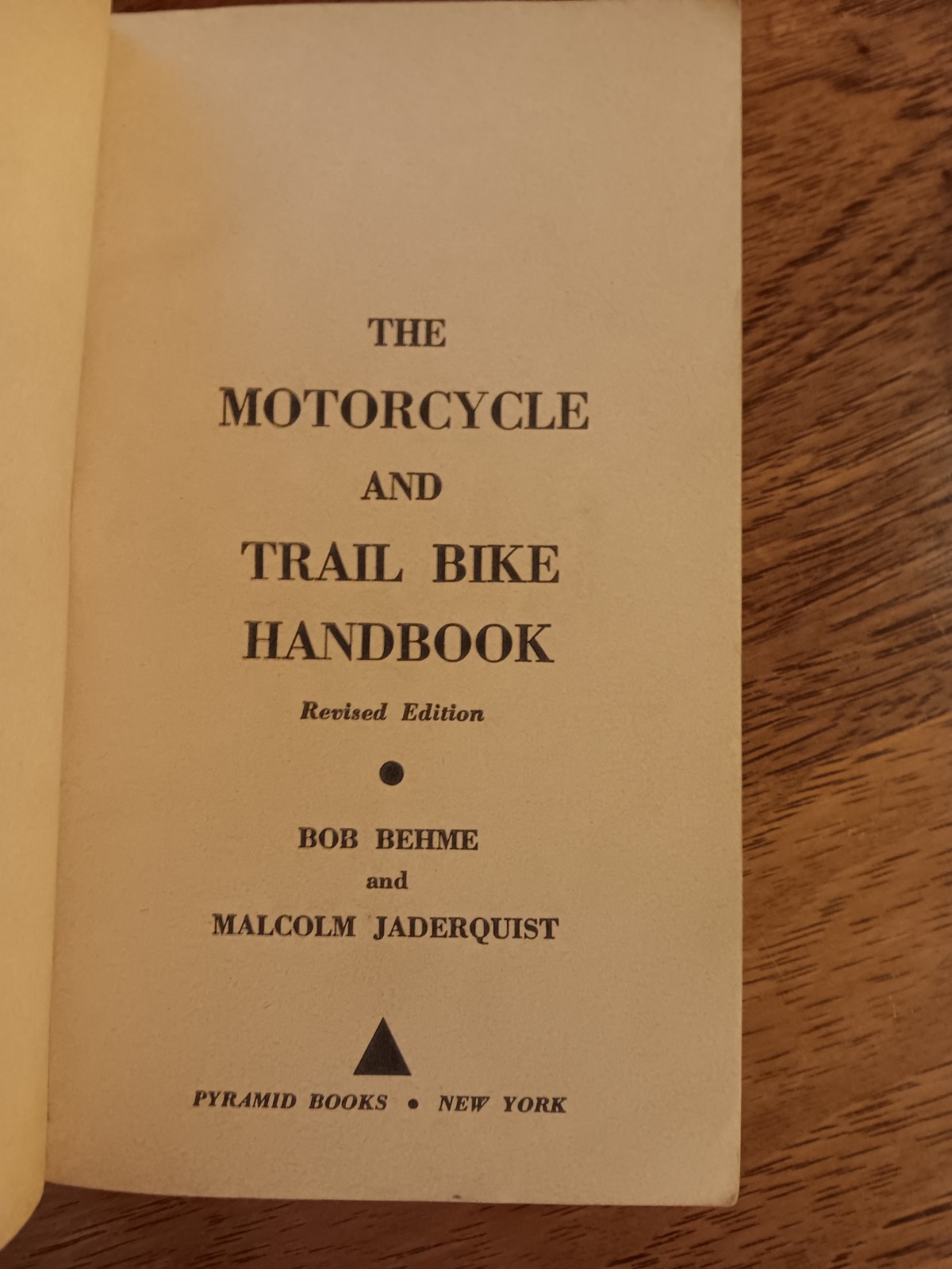 Lot 2 Zen and the Art of Motorcycle Maintenance Motorcycle & Trail Bike Handbook