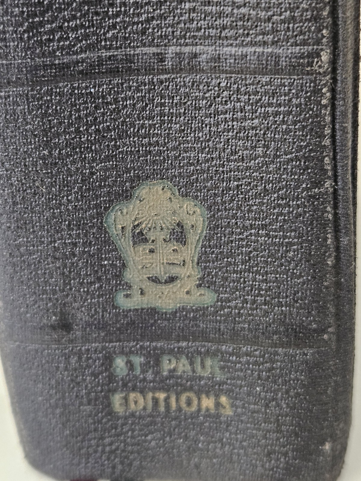 1964 St Paul Daily Missal Hardcover Ribbon Bookmarks 4×6.5 In. 2 In. Thick.